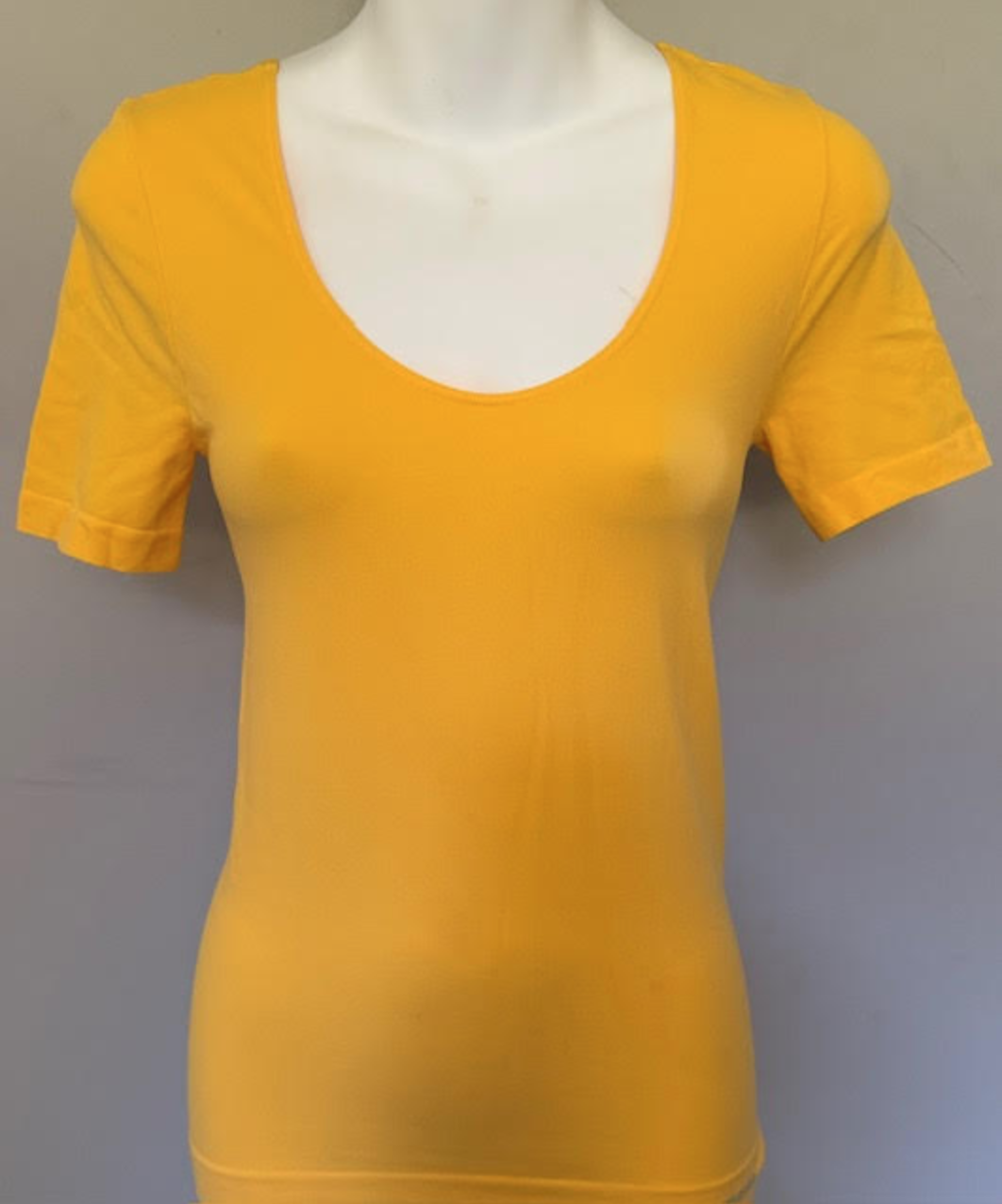 Short Sleeve U-Neck T-Shirt